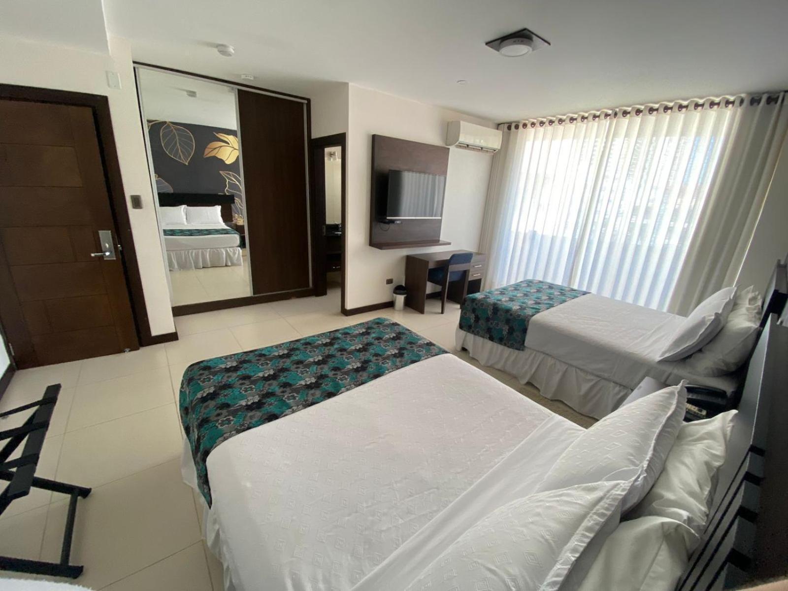 Mai Suites Apart Hotel ซานตาครูซเดอลาเซียร์รา ภายนอก รูปภาพ