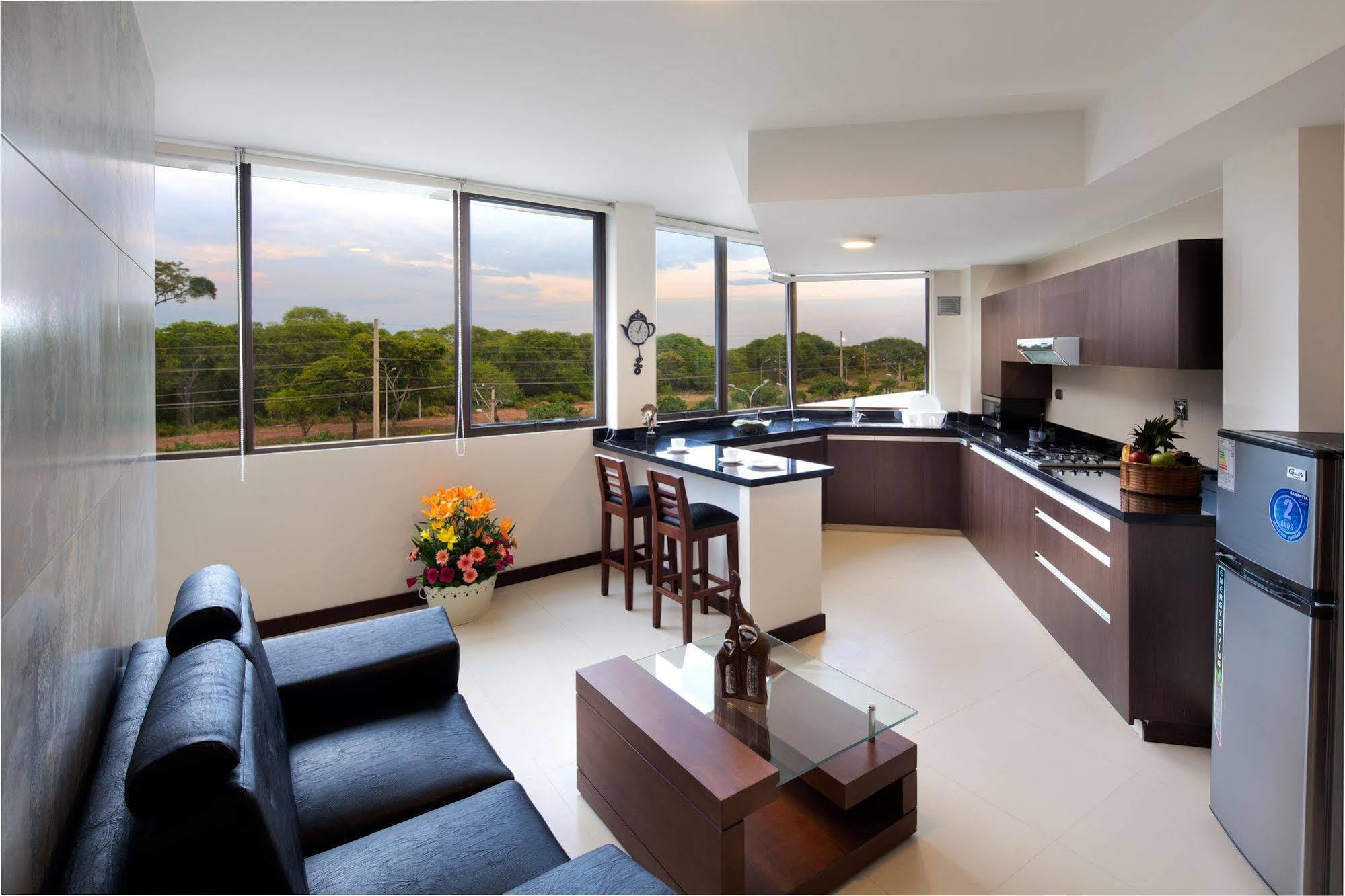 Mai Suites Apart Hotel ซานตาครูซเดอลาเซียร์รา ภายนอก รูปภาพ