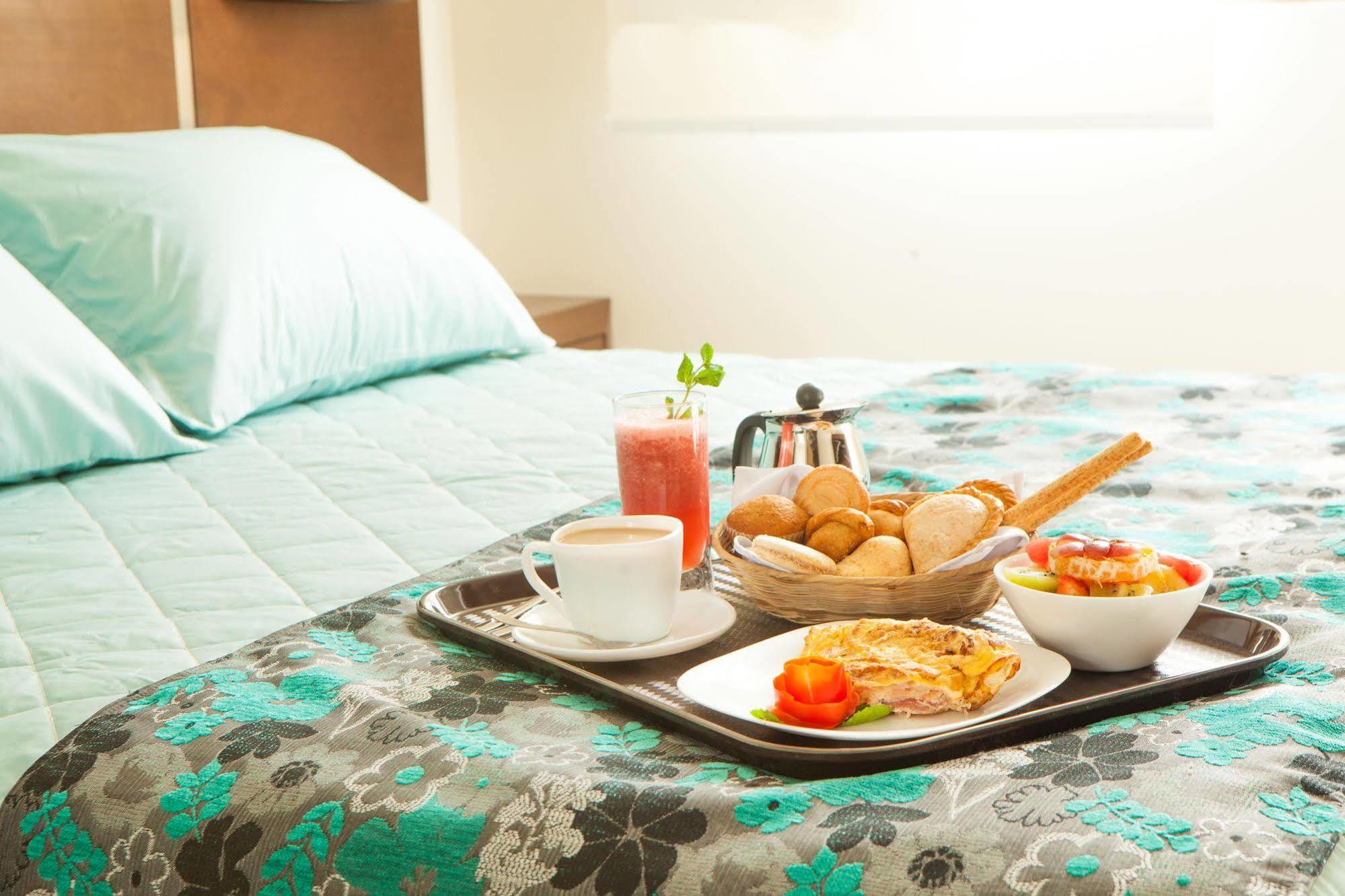 Mai Suites Apart Hotel ซานตาครูซเดอลาเซียร์รา ภายนอก รูปภาพ